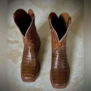 Ariat Men's Relentless Denton Carmel Tan Exotic Boots caimán belly size 9.5
